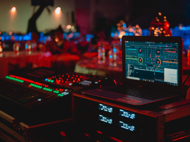 Professional audio equipment including mixing consoles, speakers, and wireless microphones for corporate events and conferences in Argentina